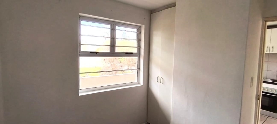 To Let 2 Bedroom Property for Rent in Klipkop Western Cape